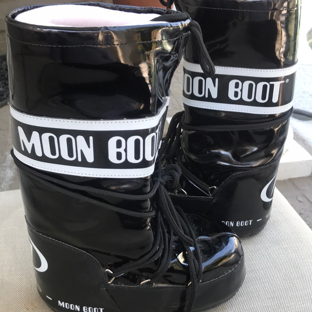 Moon Boots